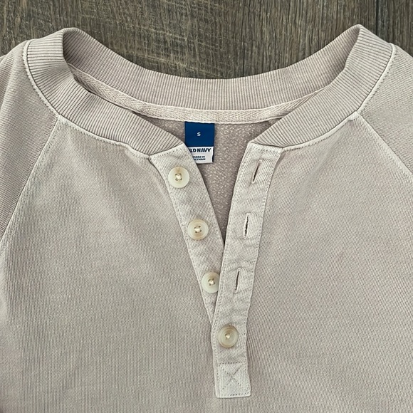 Old Navy Henley Sweatshirt - Picture 3 of 4